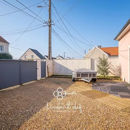 La Maison Rose Du Circuit - Confort & Terrasse Λε Μανς